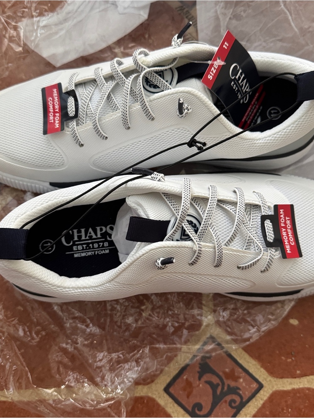 Chaps Men's White Memory Foam Casual Sneakers sz 11